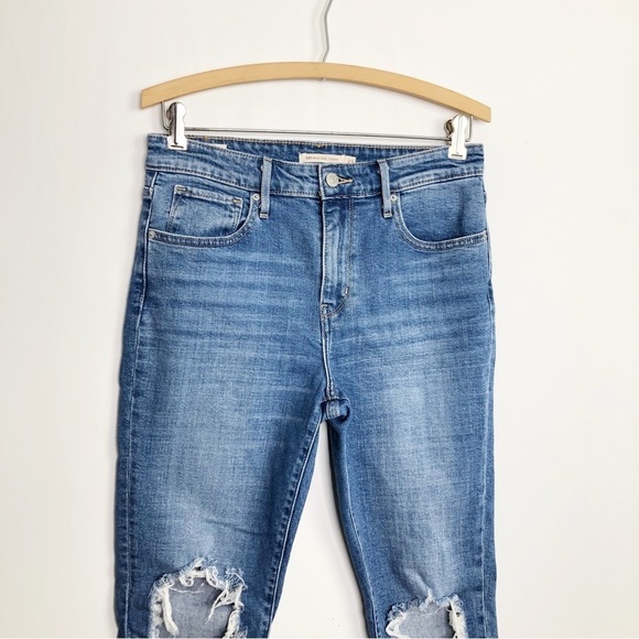 LEVI’S 721 high rise, skinny, distressed jeans - Picture 3 of 12